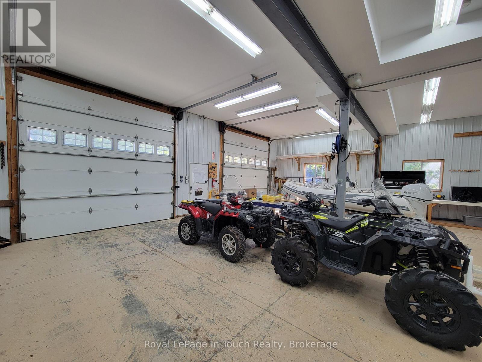 












5631 UPPER BIG CHUTE ROAD

,
Severn,




Ontario
L0K1E0

