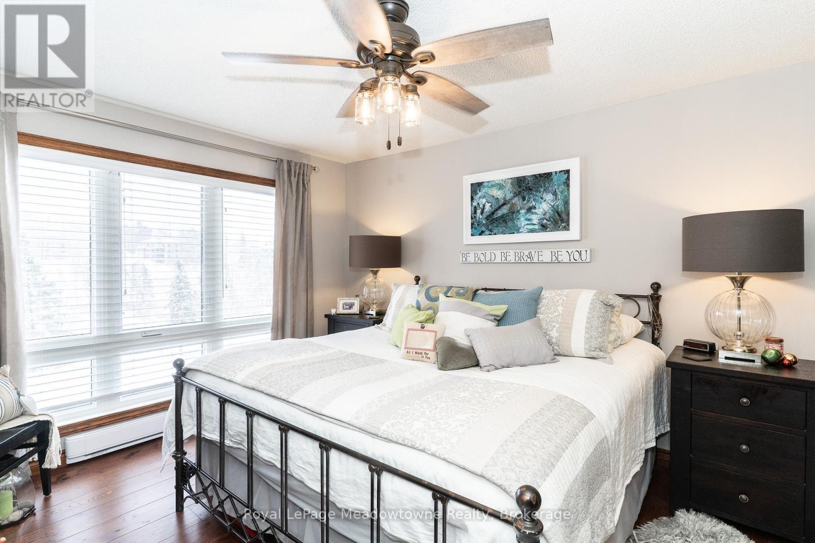 












301 - 34 DEERHURST GREENS ROAD

,
Huntsville (Chaffey),




Ontario
P1H1A9

