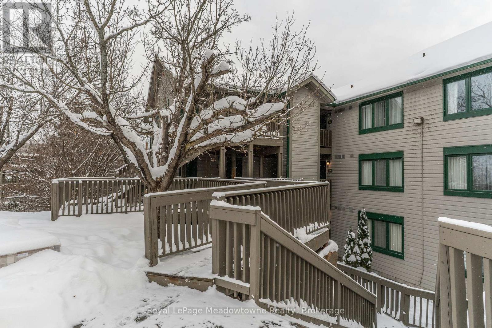 












301 - 34 DEERHURST GREENS ROAD

,
Huntsville (Chaffey),




Ontario
P1H1A9

