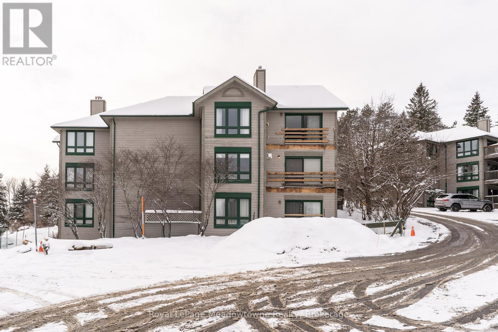 












301 - 34 DEERHURST GREENS ROAD

,
Huntsville (Chaffey),




Ontario
P1H1A9

