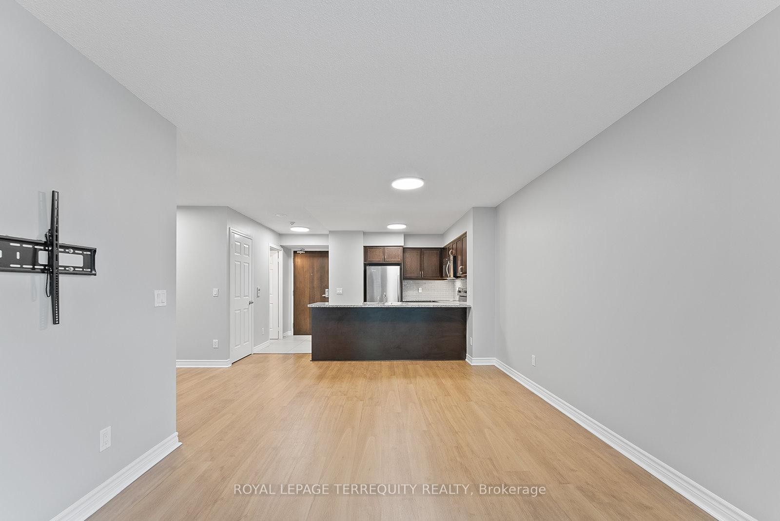 









19


Grand Trunk

Crescent, 1212,
Toronto,




ON
M5J 3A3

