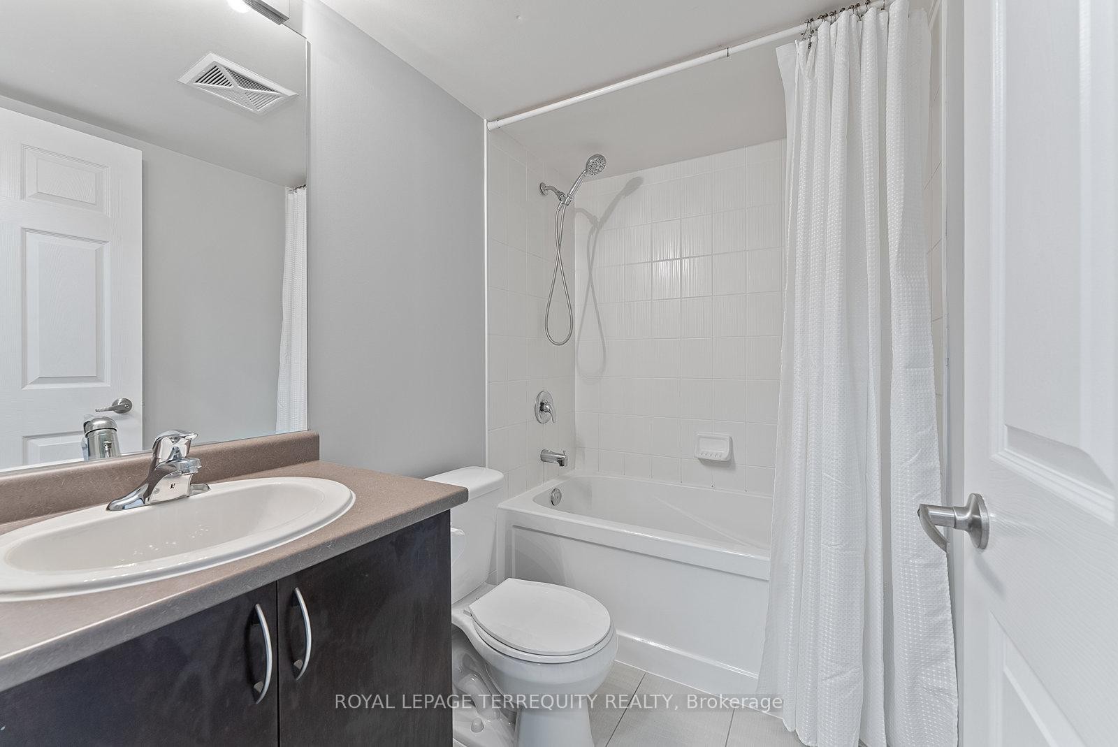 









19


Grand Trunk

Crescent, 1212,
Toronto,




ON
M5J 3A3

