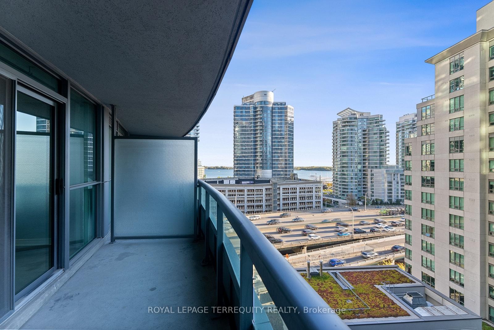 









19


Grand Trunk

Crescent, 1212,
Toronto,




ON
M5J 3A3

