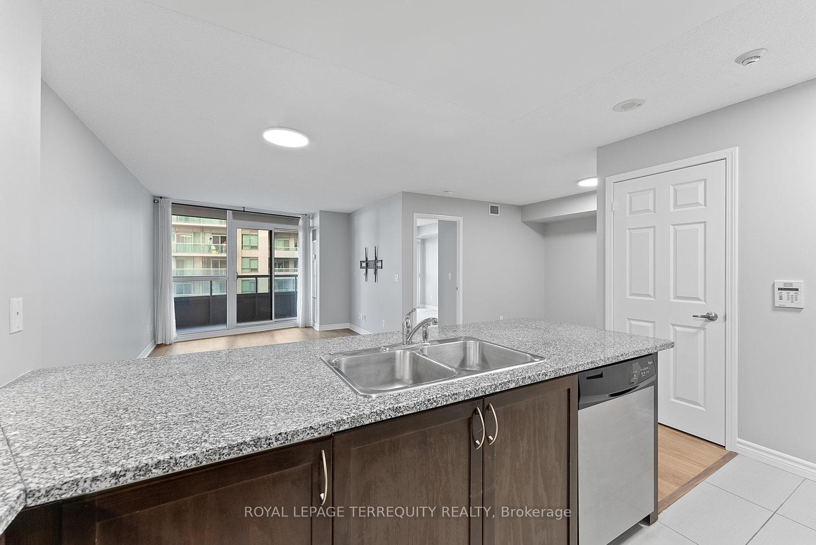 









19


Grand Trunk

Crescent, 1212,
Toronto,




ON
M5J 3A3

