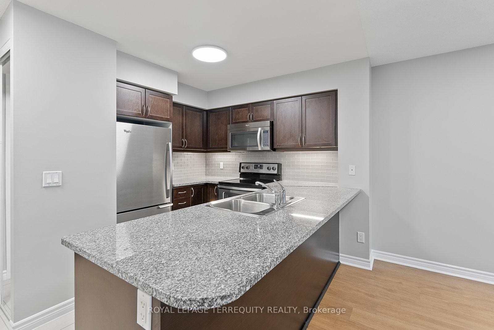 









19


Grand Trunk

Crescent, 1212,
Toronto,




ON
M5J 3A3

