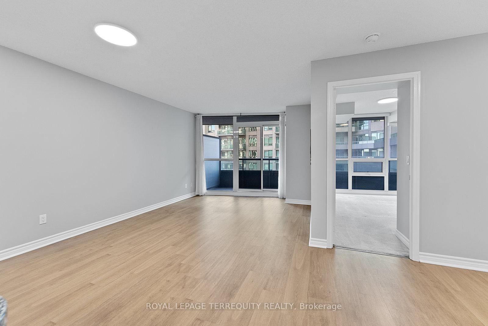 









19


Grand Trunk

Crescent, 1212,
Toronto,




ON
M5J 3A3

