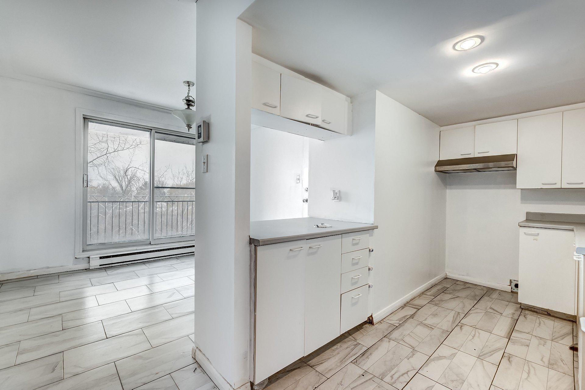 









12


Rue Desrochers

, 7,
Delson,




QC
J5B1C4

