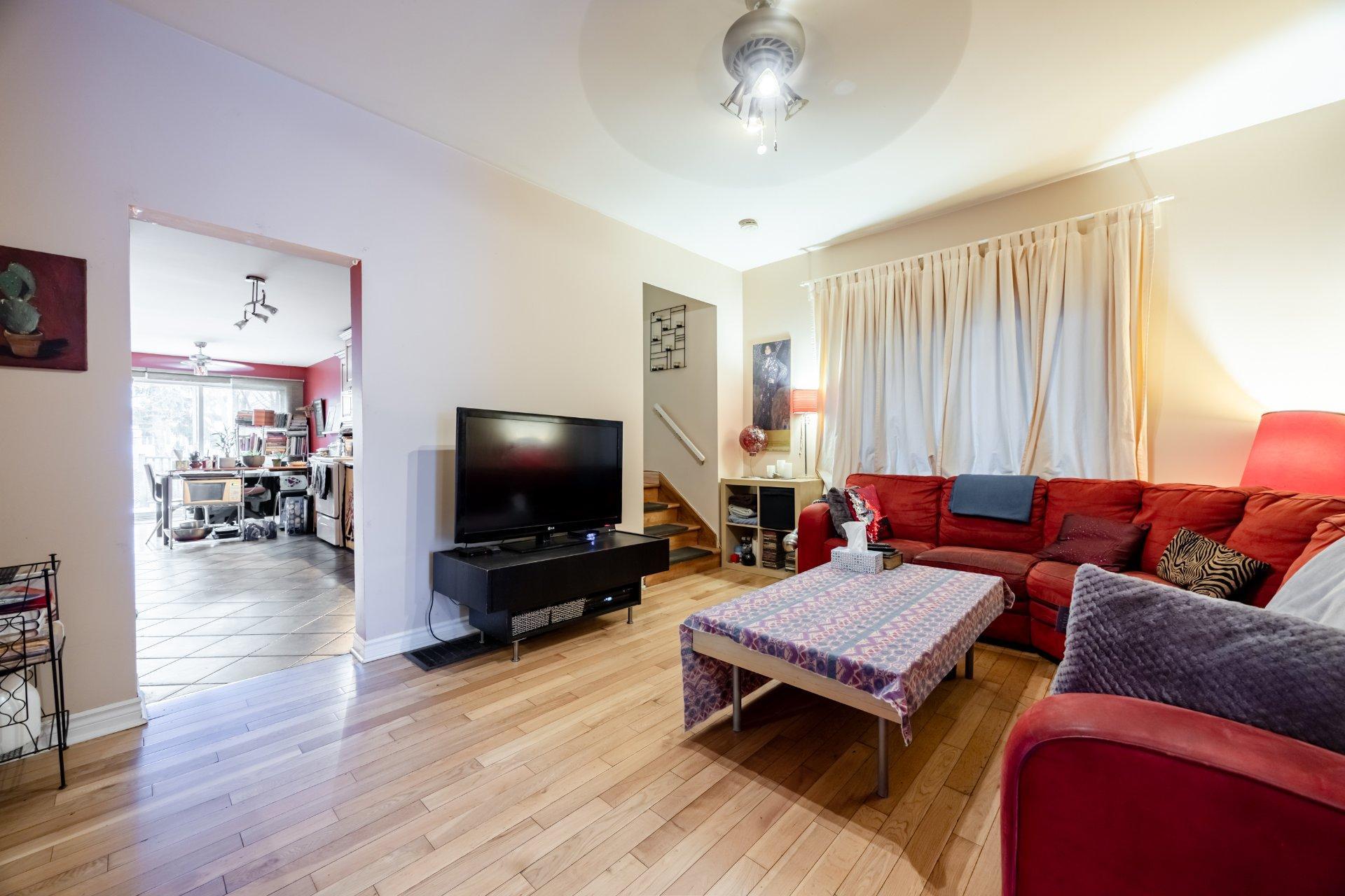 









3855


Rue du Fort-Rolland

,
Montréal (Lachine),




QC
H8T1V8

