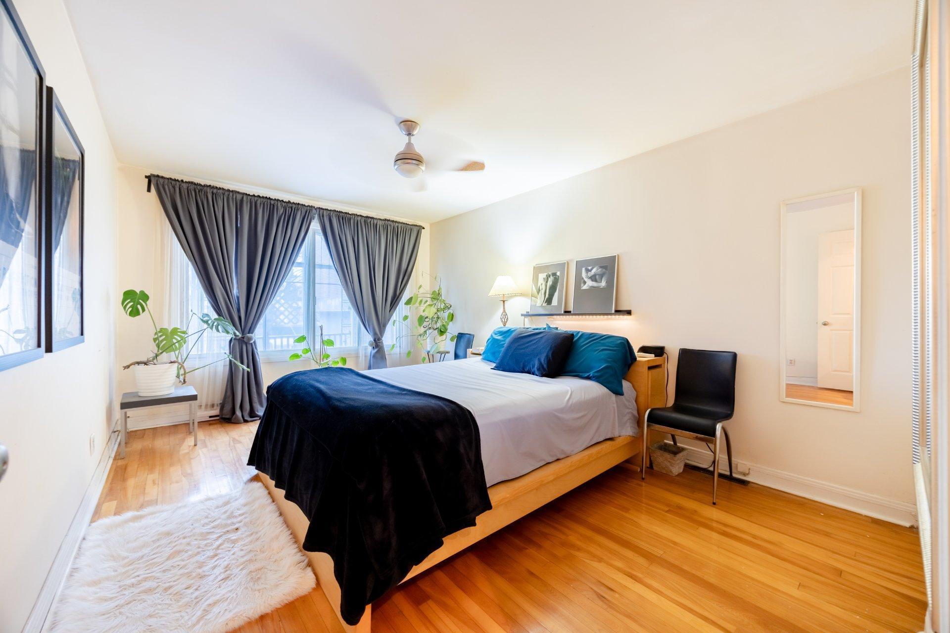 









3855


Rue du Fort-Rolland

,
Montréal (Lachine),




QC
H8T1V8

