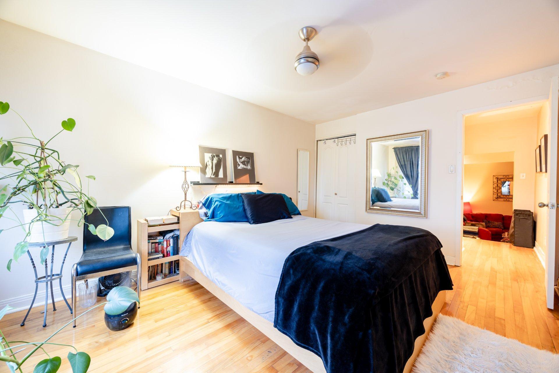 









3855


Rue du Fort-Rolland

,
Montréal (Lachine),




QC
H8T1V8

