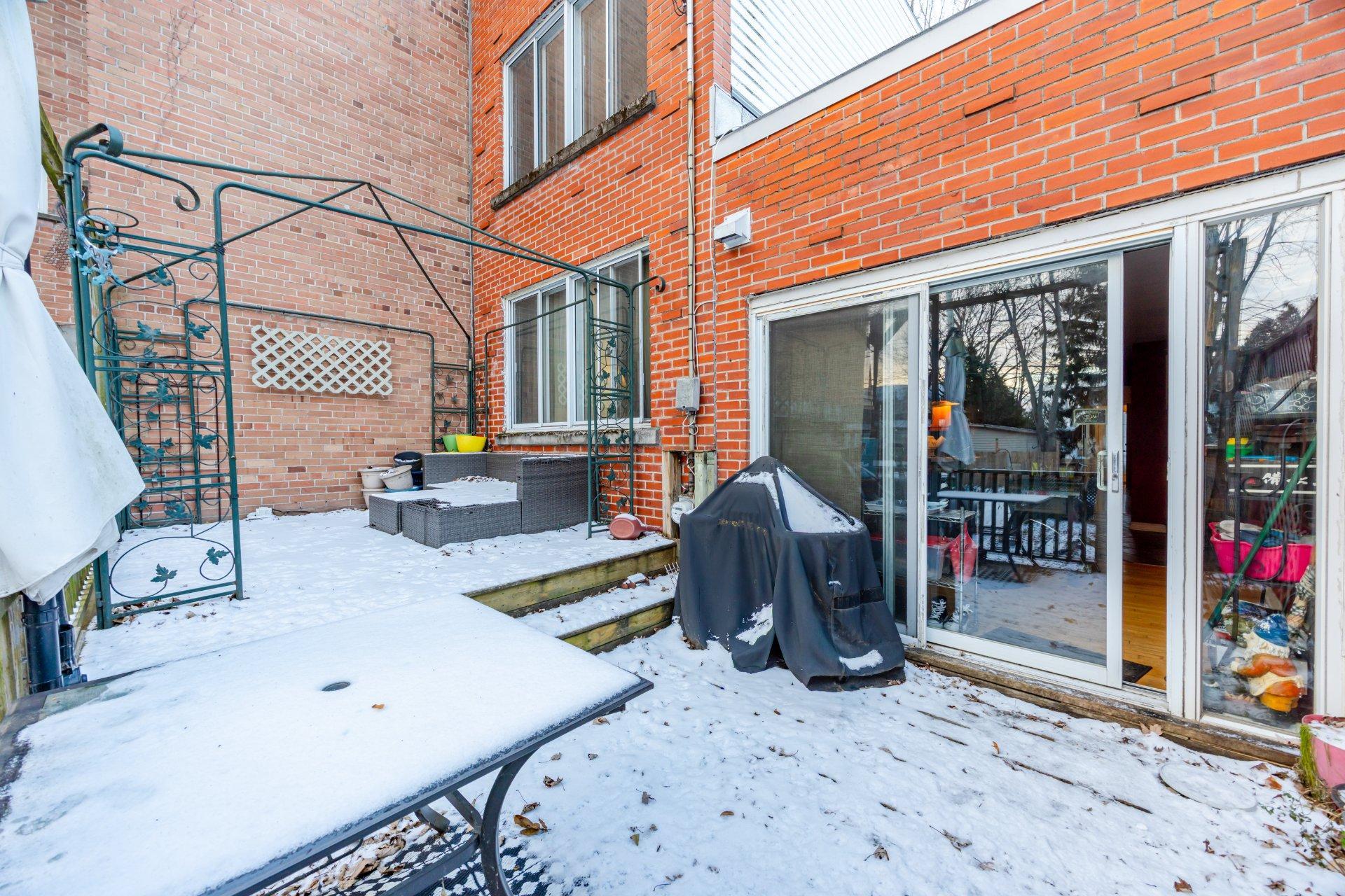 









3855


Rue du Fort-Rolland

,
Montréal (Lachine),




QC
H8T1V8

