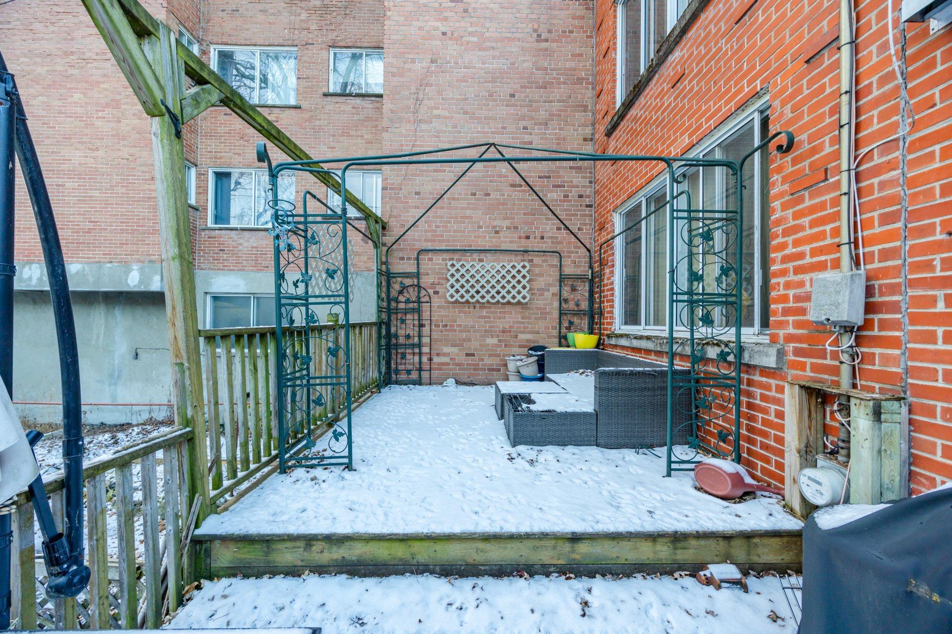 









3855


Rue du Fort-Rolland

,
Montréal (Lachine),




QC
H8T1V8

