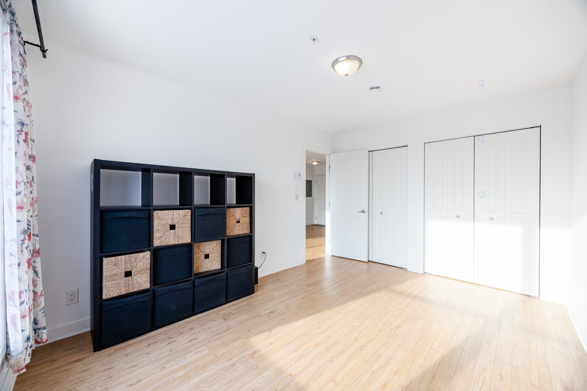 









7020


Rue Allard

, 305,
Montréal (LaSalle),




QC
H8N0C5

