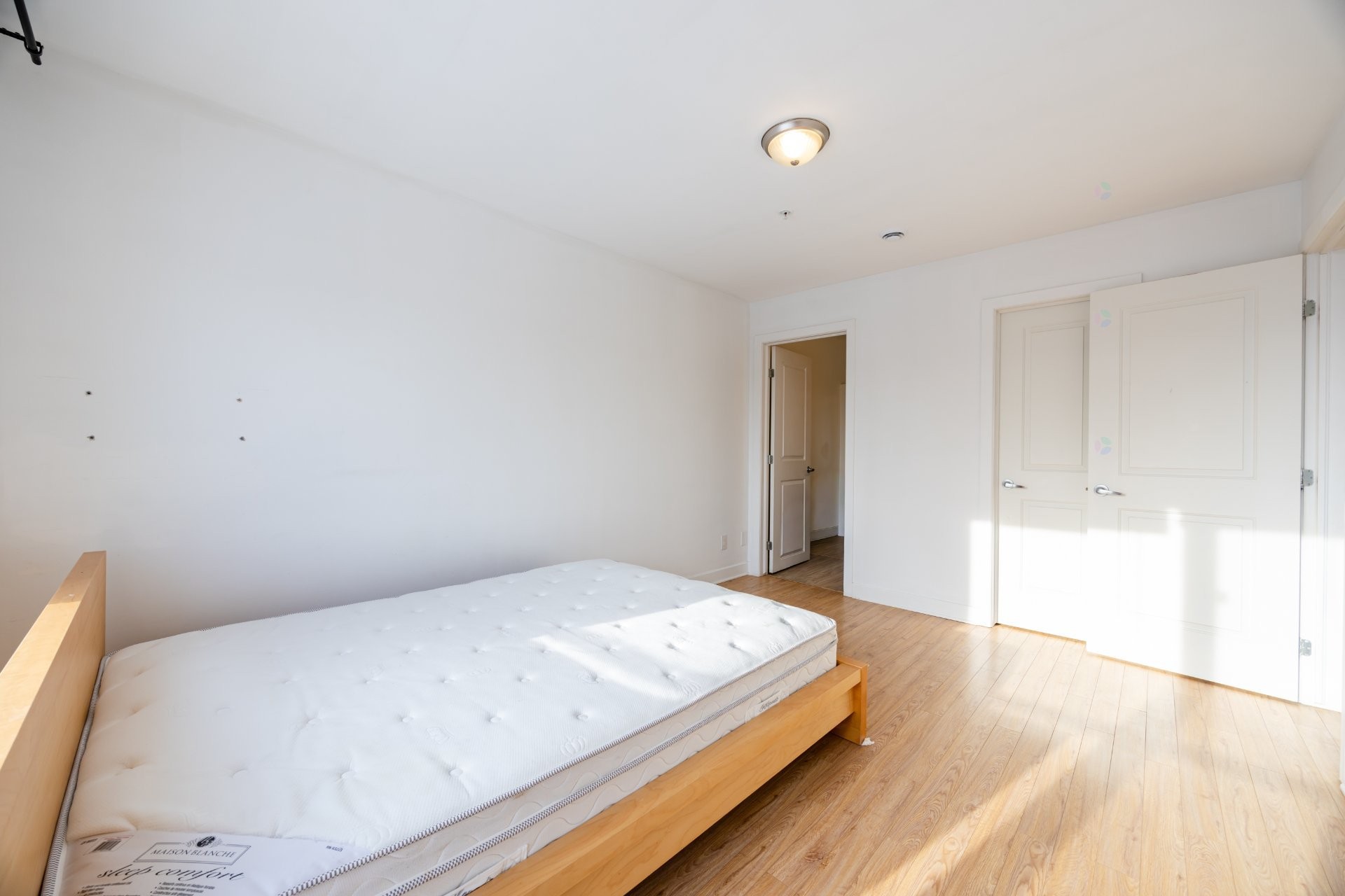 









7020


Rue Allard

, 305,
Montréal (LaSalle),




QC
H8N0C5

