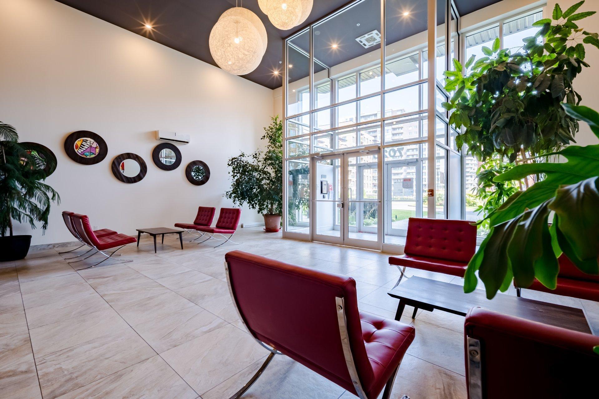 









7020


Rue Allard

, 305,
Montréal (LaSalle),




QC
H8N0C5

