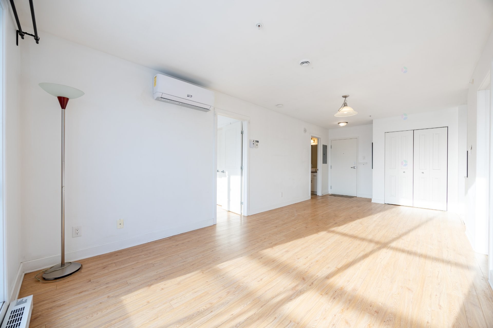 









7020


Rue Allard

, 305,
Montréal (LaSalle),




QC
H8N0C5

