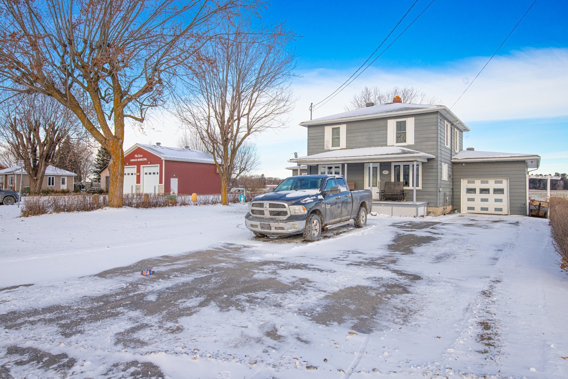 









467


Route 133

,
Pike River,




QC
J0J1P0

