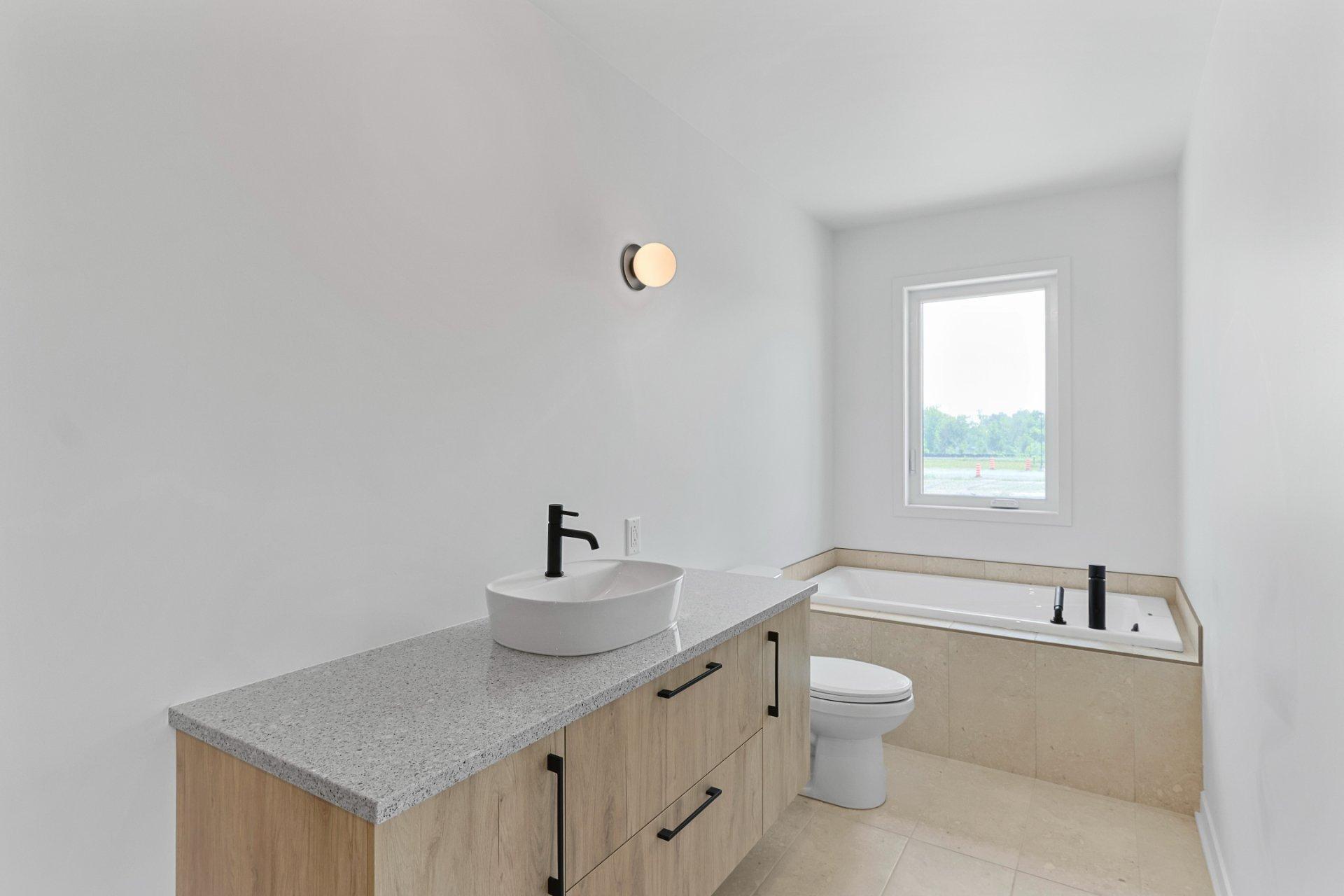 









160


Rue du Quai

,
Saint-Louis-de-Gonzague,




QC
J0S1T0

