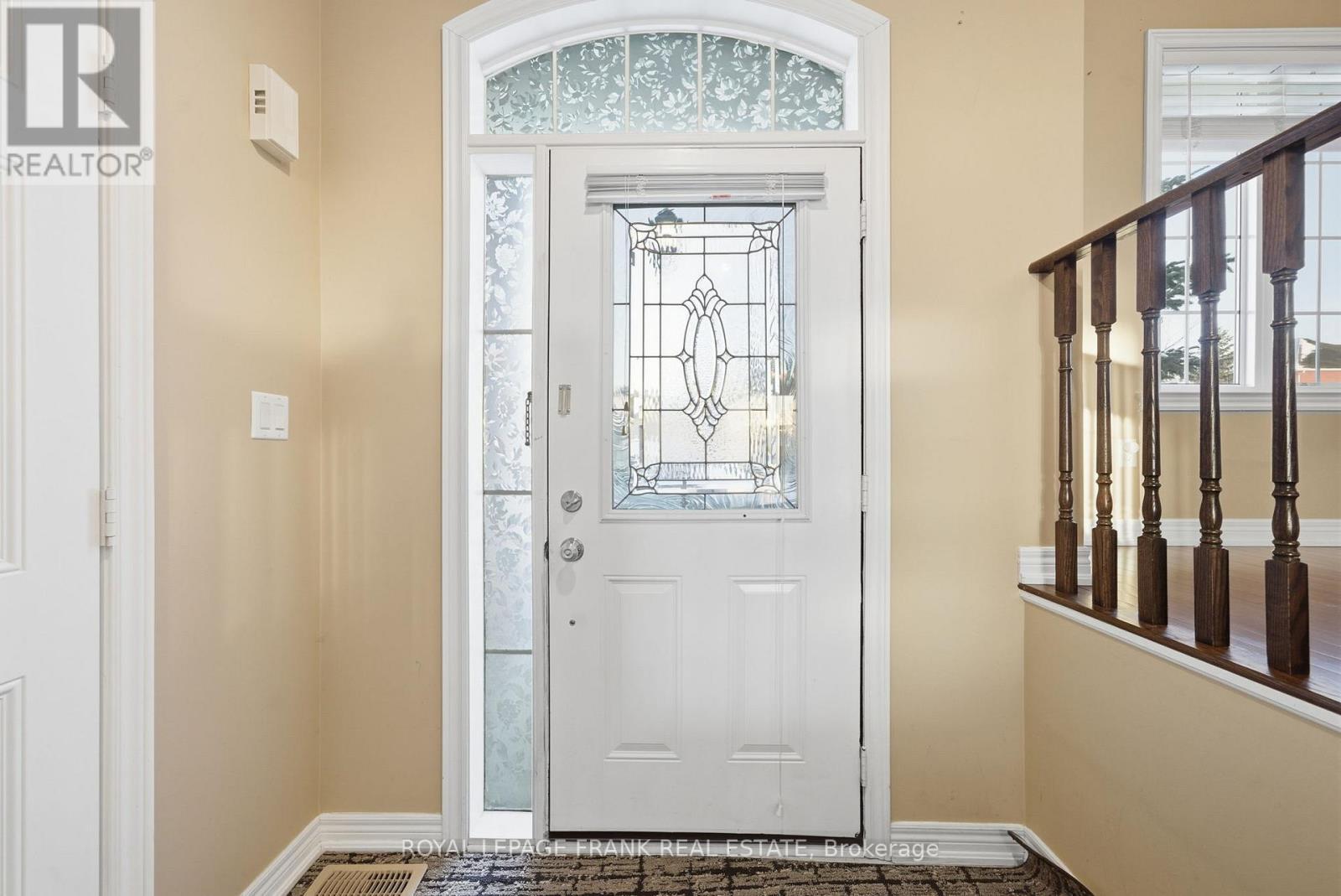 












7 BROCK STREET

,
Kawartha Lakes (Lindsay),




Ontario
K9V0B9

