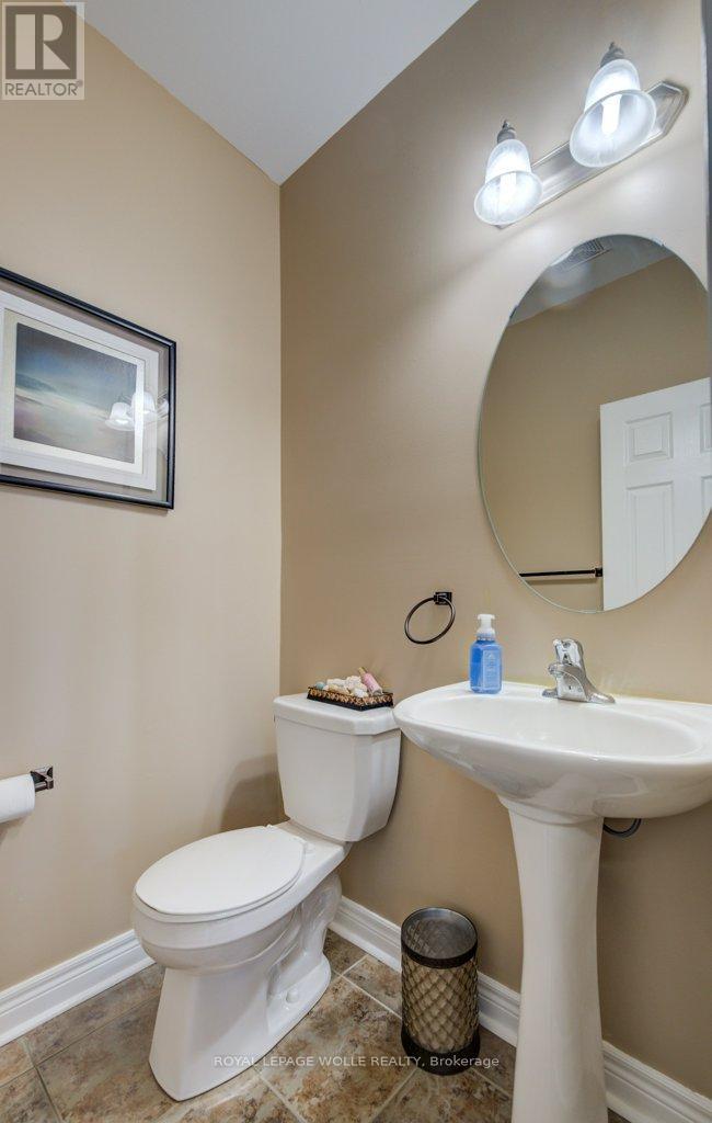 












538 THOMAS SLEE DRIVE

,
Kitchener,




Ontario
N2P2Y7

