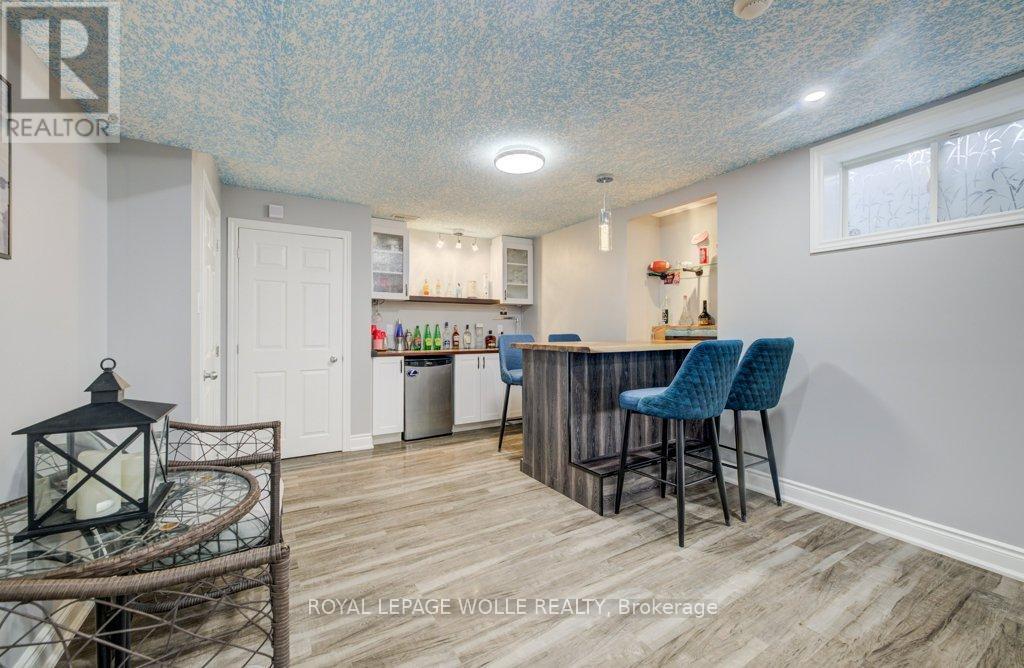 












538 THOMAS SLEE DRIVE

,
Kitchener,




Ontario
N2P2Y7

