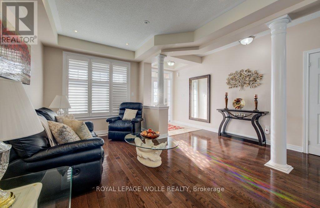 












538 THOMAS SLEE DRIVE

,
Kitchener,




Ontario
N2P2Y7

