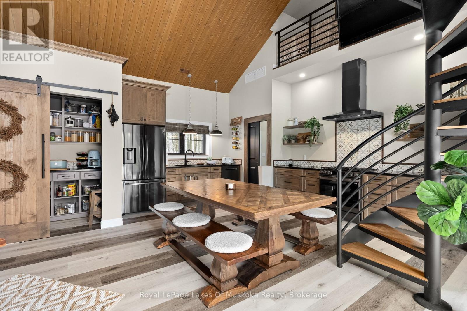 












679 BOULDER ROAD

,
South River,




Ontario
P0A1X0

