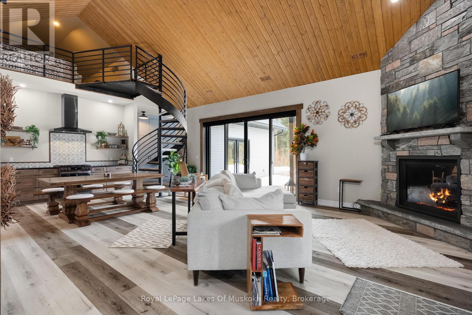 












679 BOULDER ROAD

,
South River,




Ontario
P0A1X0

