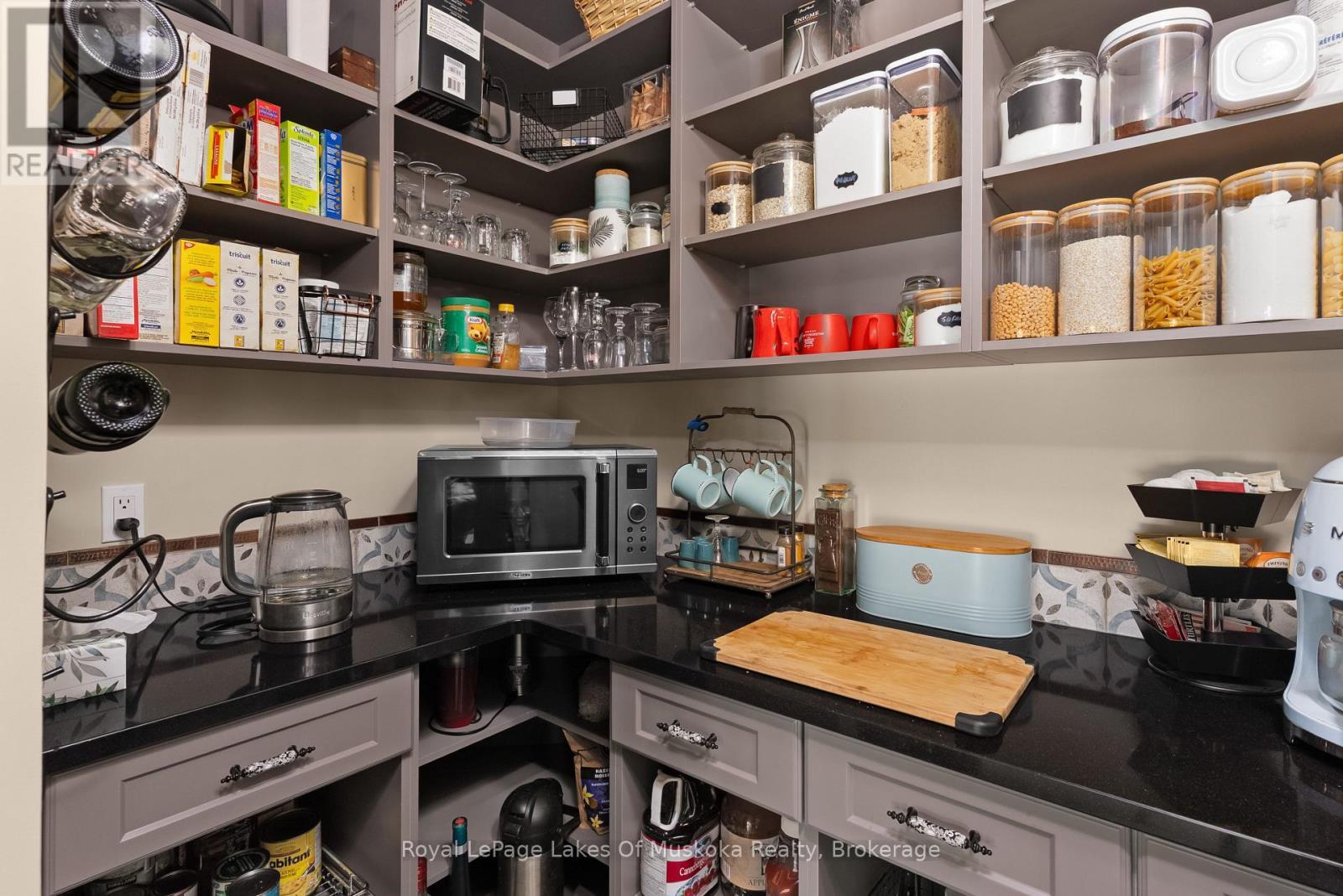 












679 BOULDER ROAD

,
South River,




Ontario
P0A1X0

