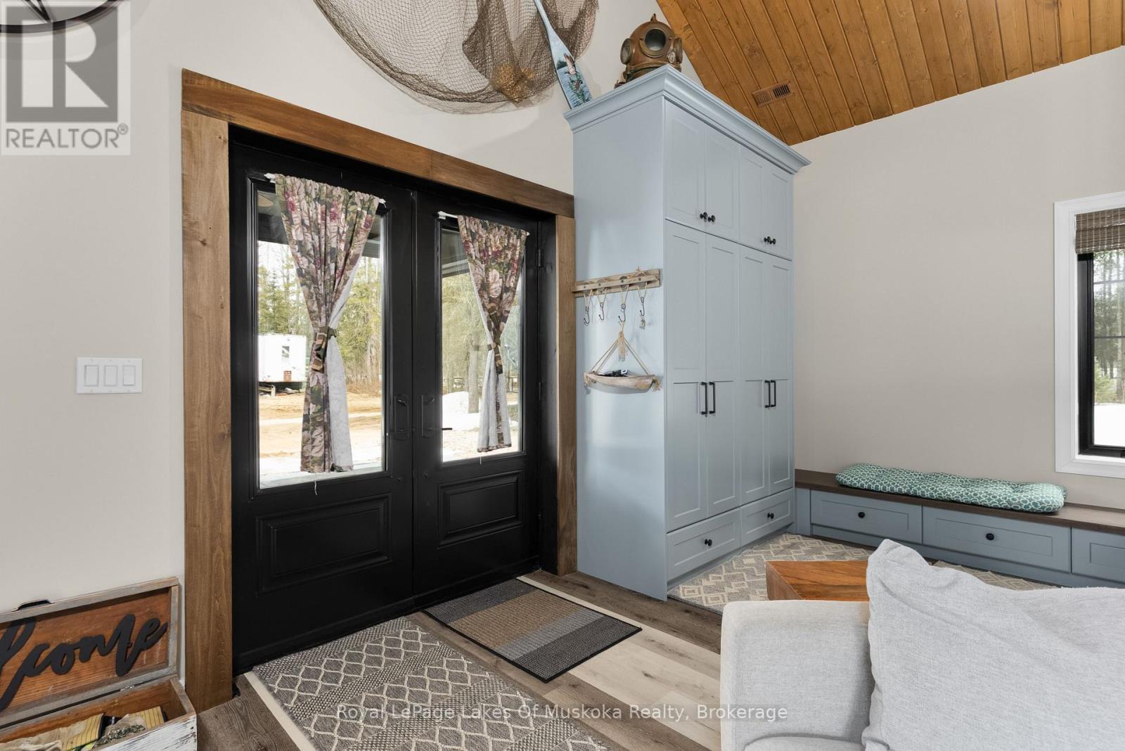 












679 BOULDER ROAD

,
South River,




Ontario
P0A1X0

