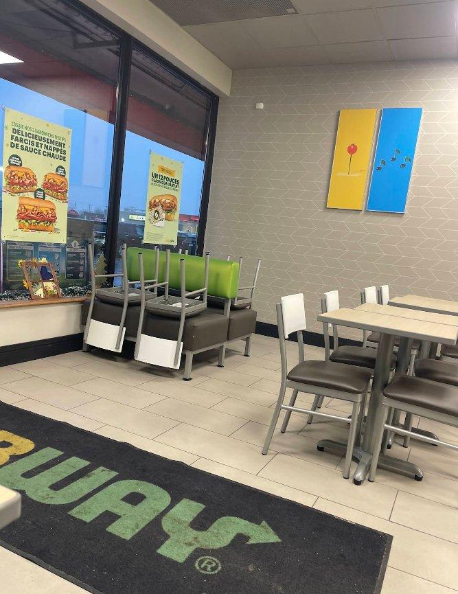 









2321


Boul. Curé-Labelle

,
Laval (Chomedey),




QC
H7T1R3

