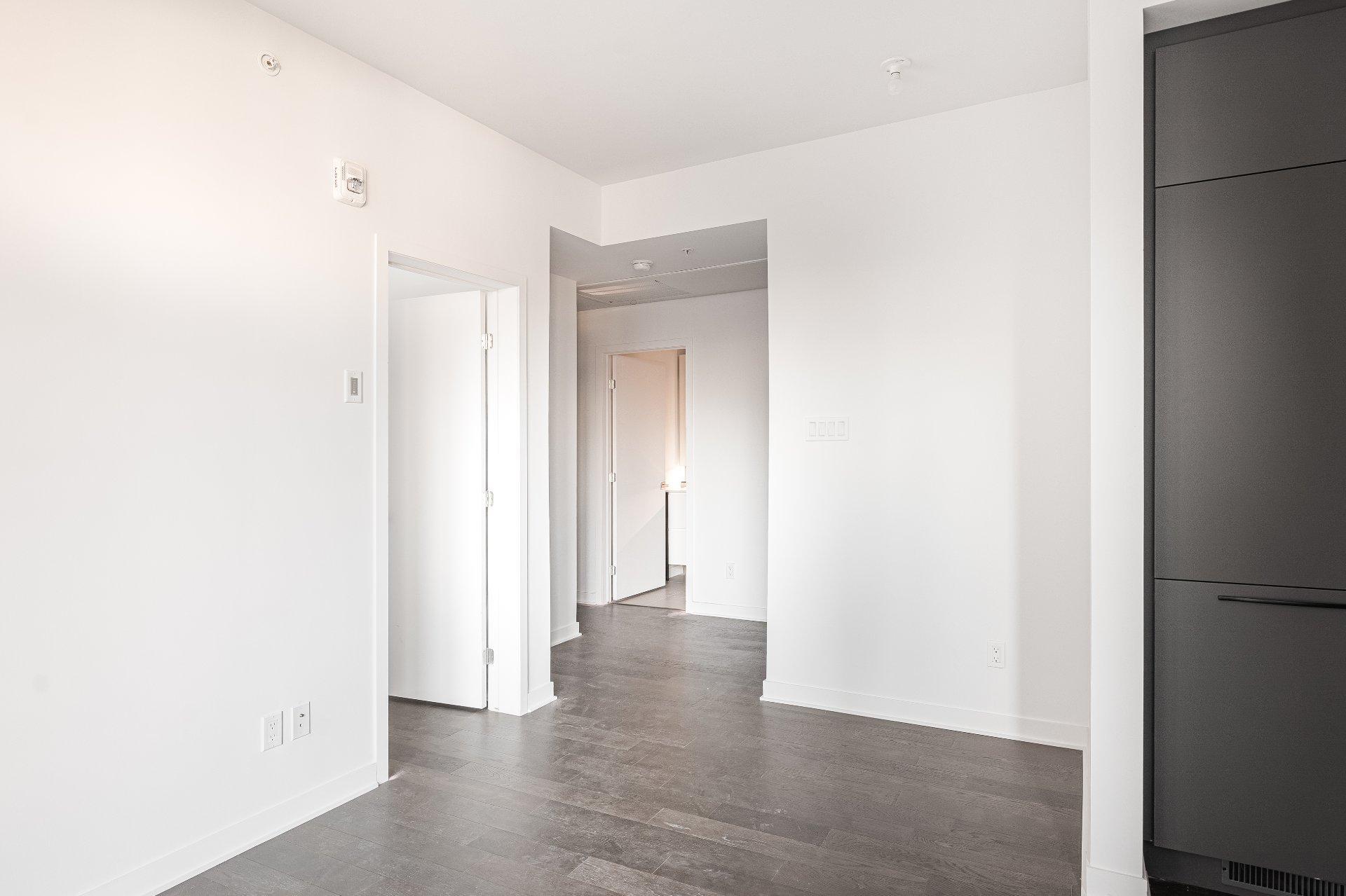 









1160


Rue MacKay

, 801,
Montréal (Ville-Marie),




QC
H3G0G8

