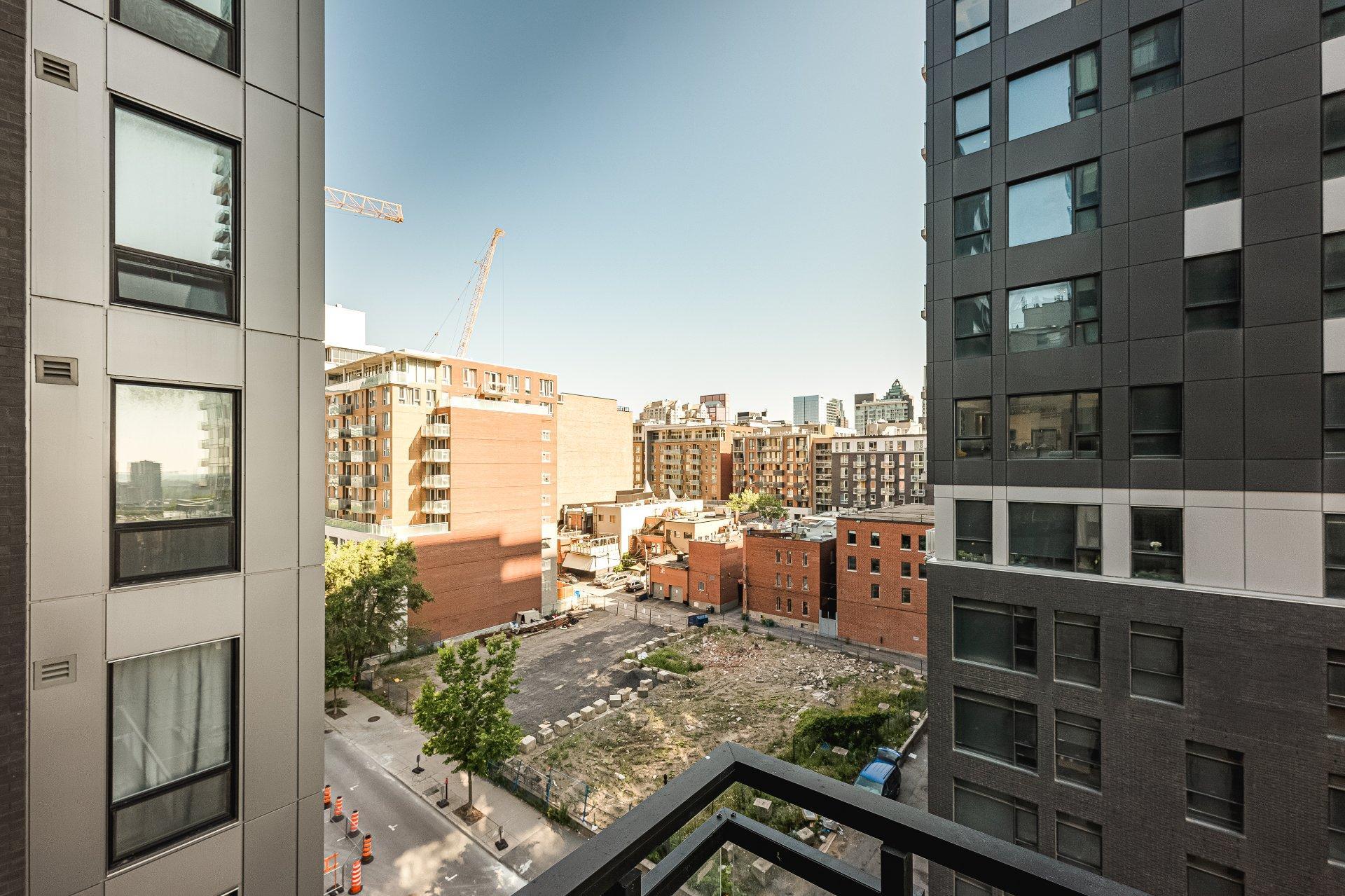 









1160


Rue MacKay

, 801,
Montréal (Ville-Marie),




QC
H3G0G8

