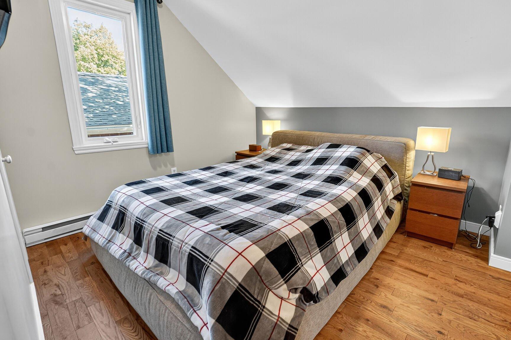 









12370


6e Avenue (R.-d.-P.)

,
Montréal (Rivière-des-Prairies/Pointe-aux-Trembles),




QC
H1E1S4

