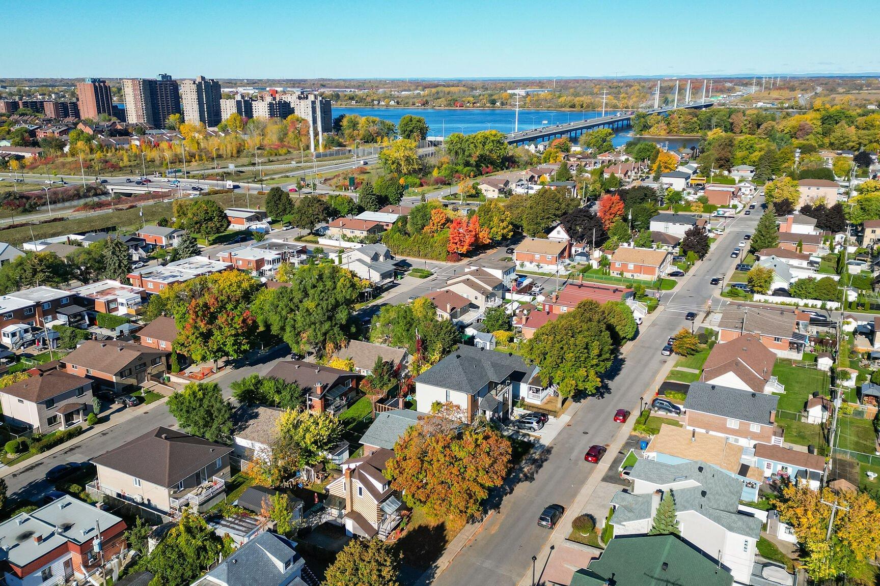 









12370


6e Avenue (R.-d.-P.)

,
Montréal (Rivière-des-Prairies/Pointe-aux-Trembles),




QC
H1E1S4

