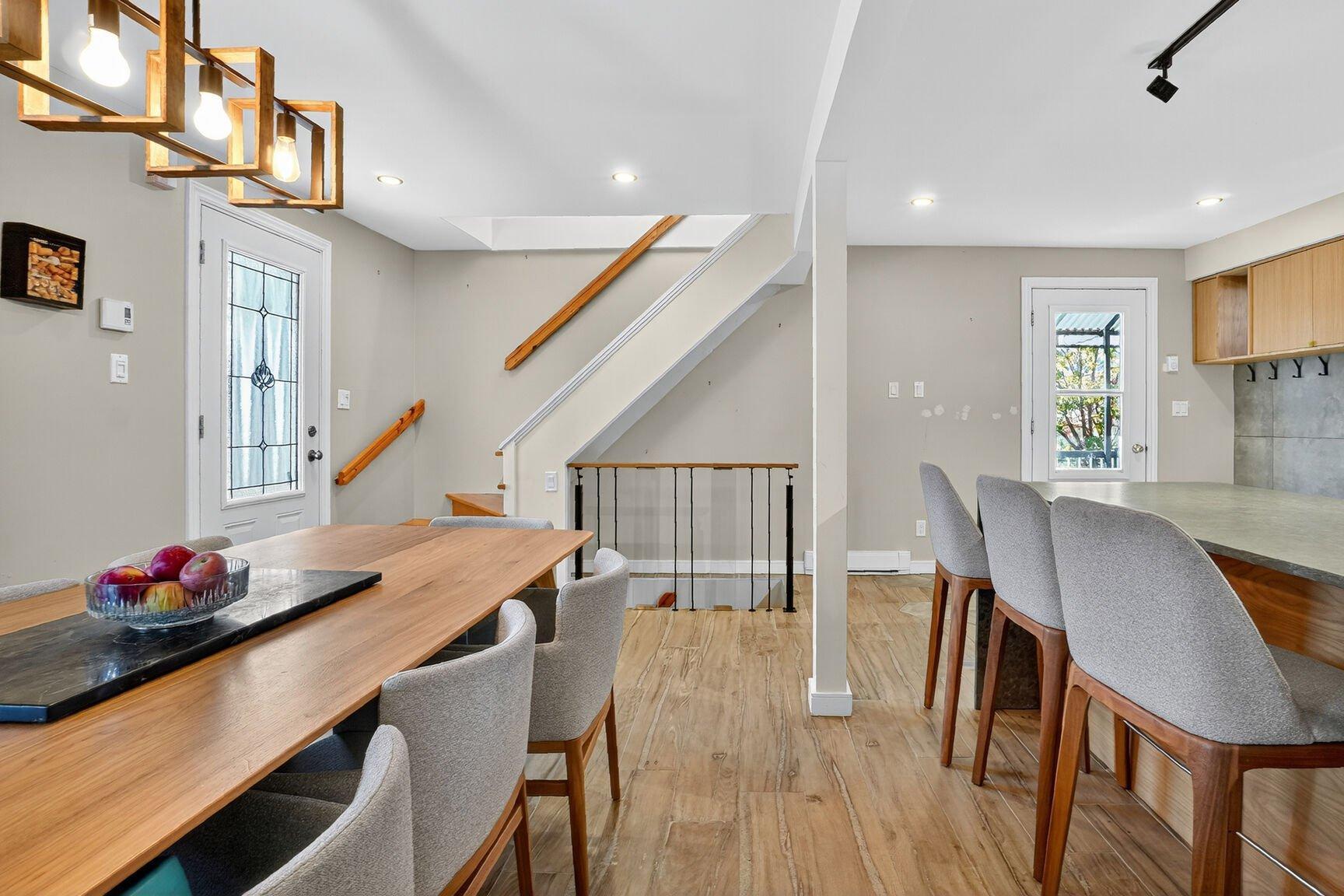 









12370


6e Avenue (R.-d.-P.)

,
Montréal (Rivière-des-Prairies/Pointe-aux-Trembles),




QC
H1E1S4

