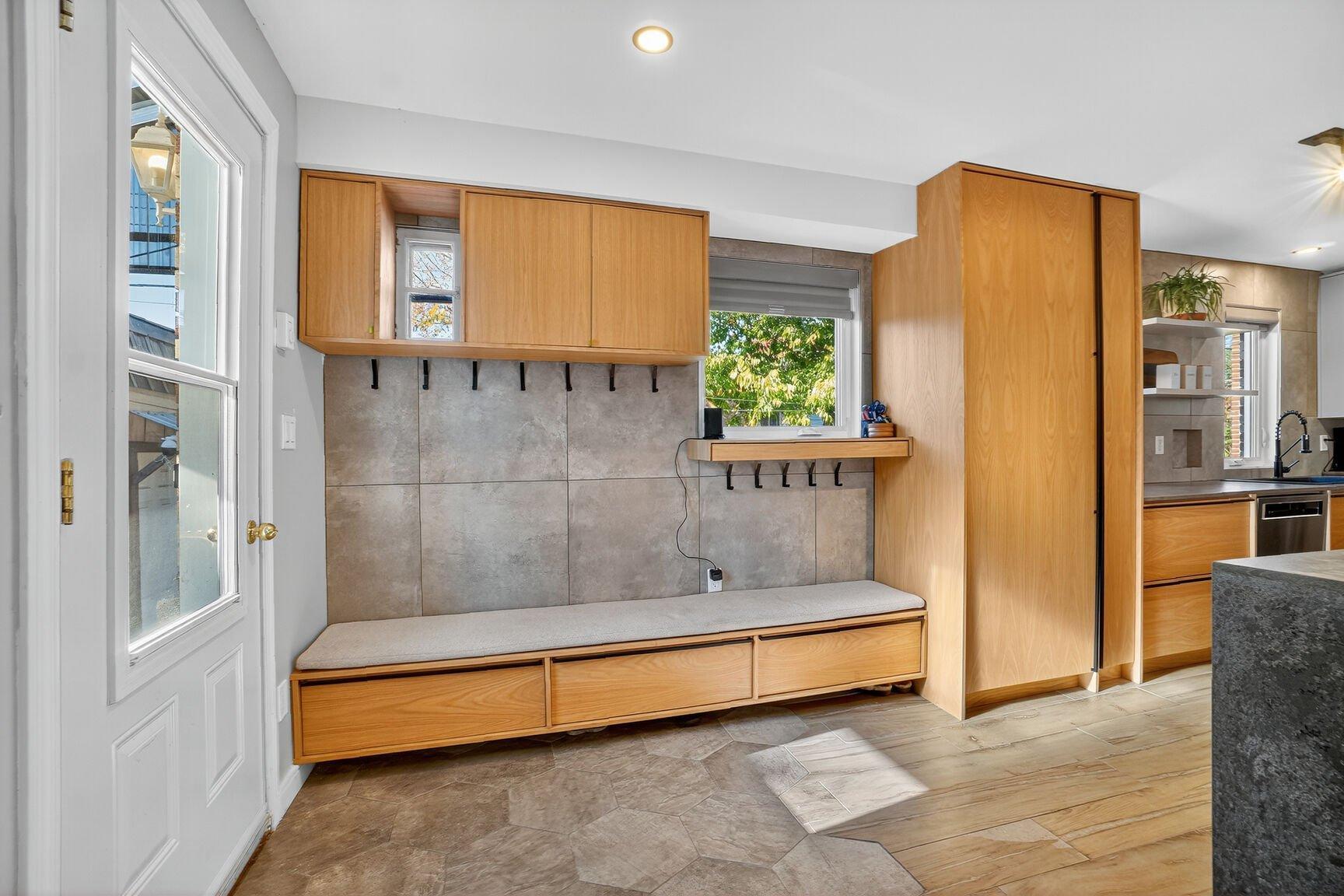 









12370


6e Avenue (R.-d.-P.)

,
Montréal (Rivière-des-Prairies/Pointe-aux-Trembles),




QC
H1E1S4

