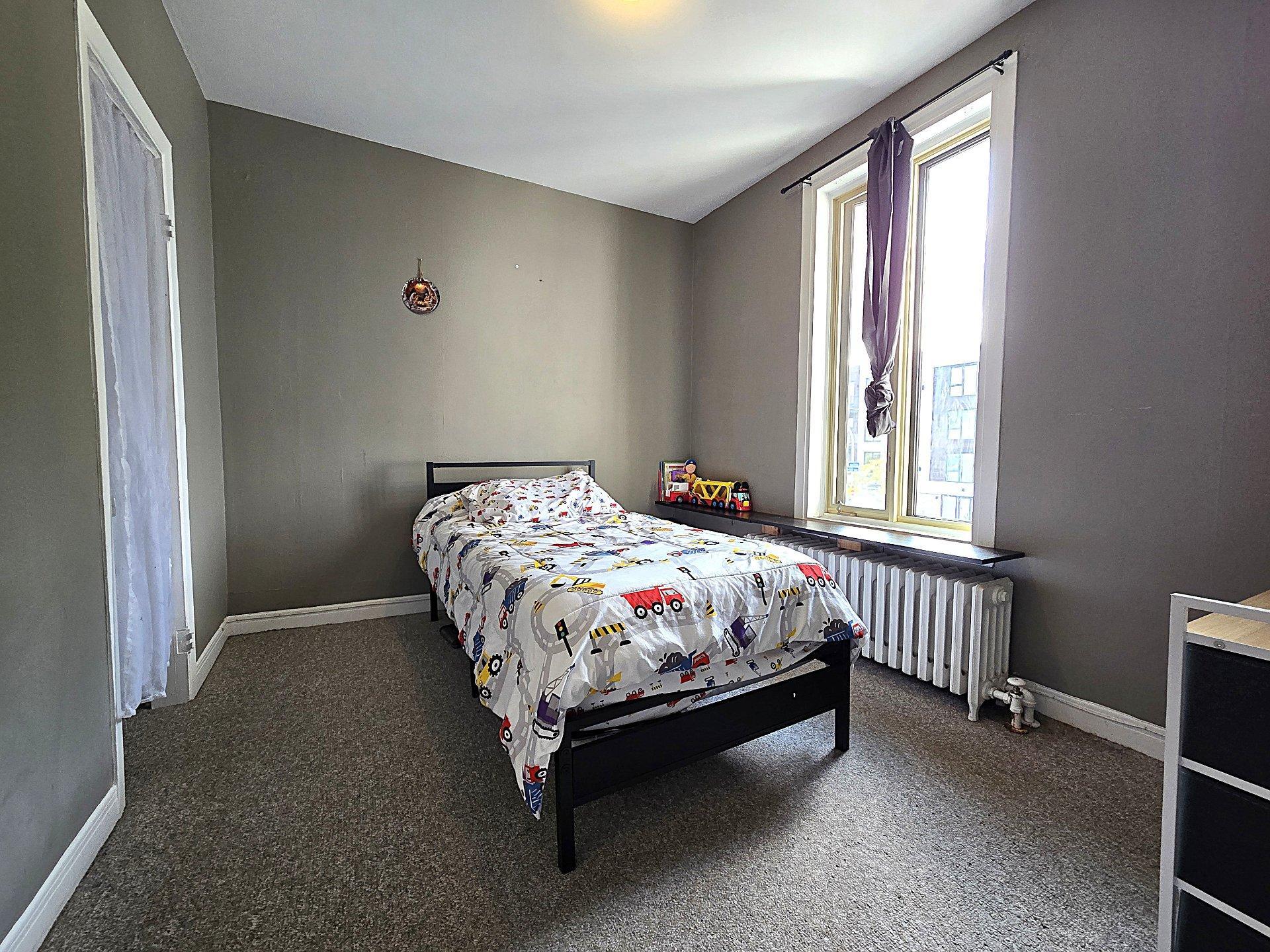 









3994


Boul. St-Martin O.

, B,
Laval (Chomedey),




QC
H7T1B8

