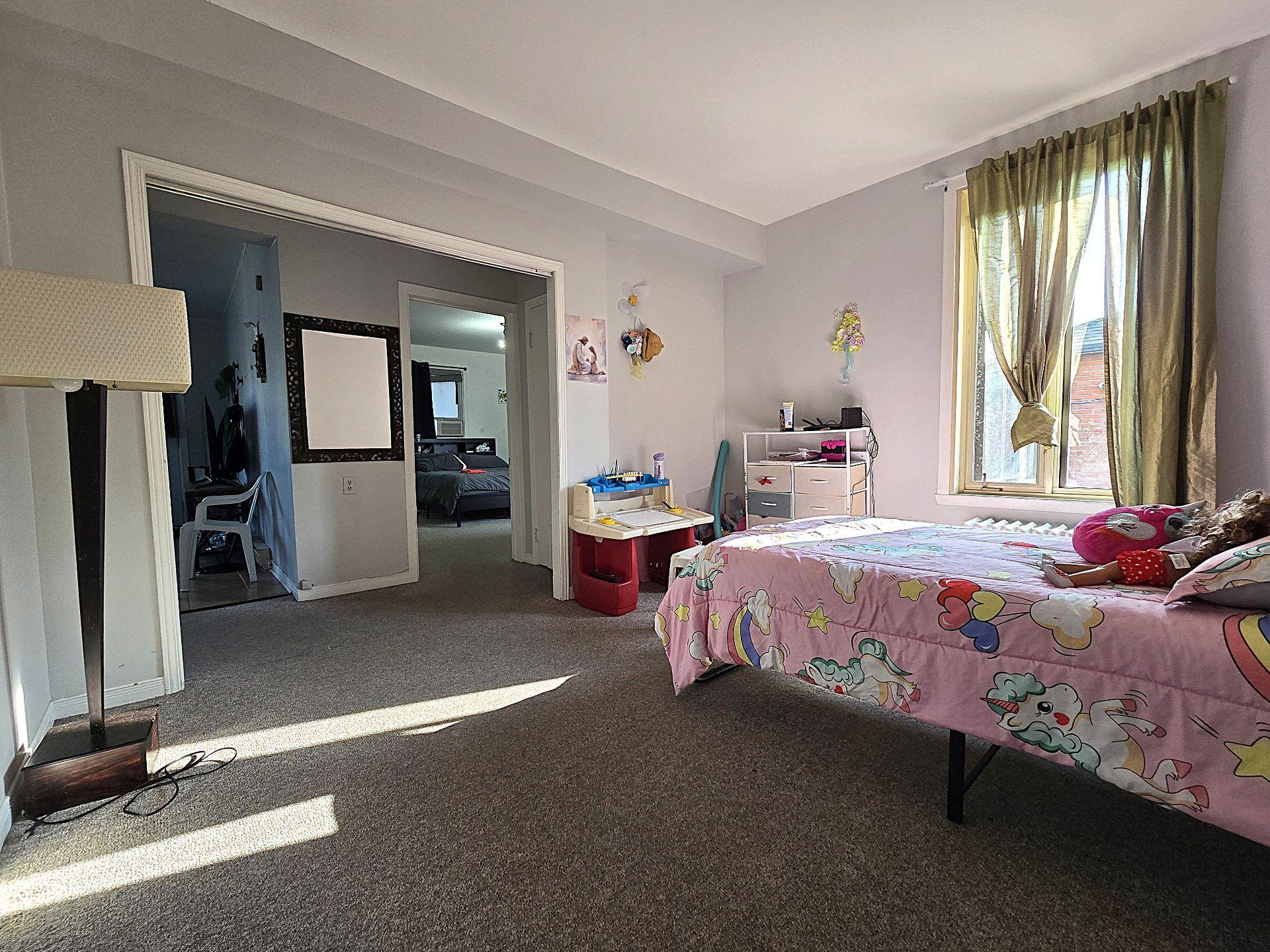 









3994


Boul. St-Martin O.

, B,
Laval (Chomedey),




QC
H7T1B8

