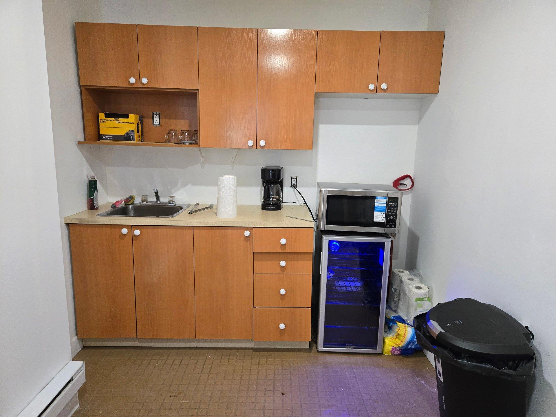 









714


Boul. du Curé-Boivin

,
Boisbriand,




QC
J7G2A7

