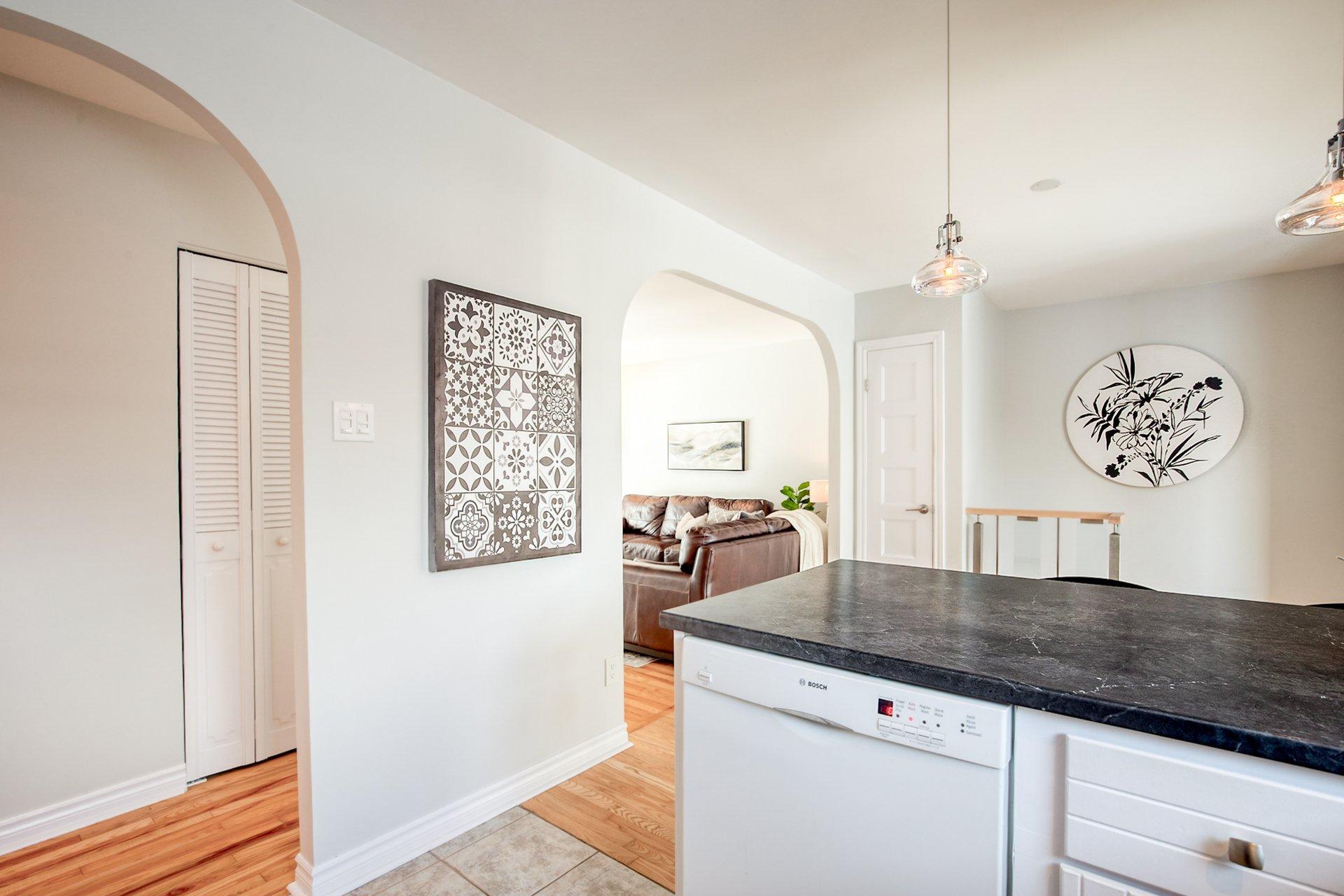 









1290


Rue Boisbriand

,
Saint-Bruno-de-Montarville,




QC
J3V4X5

