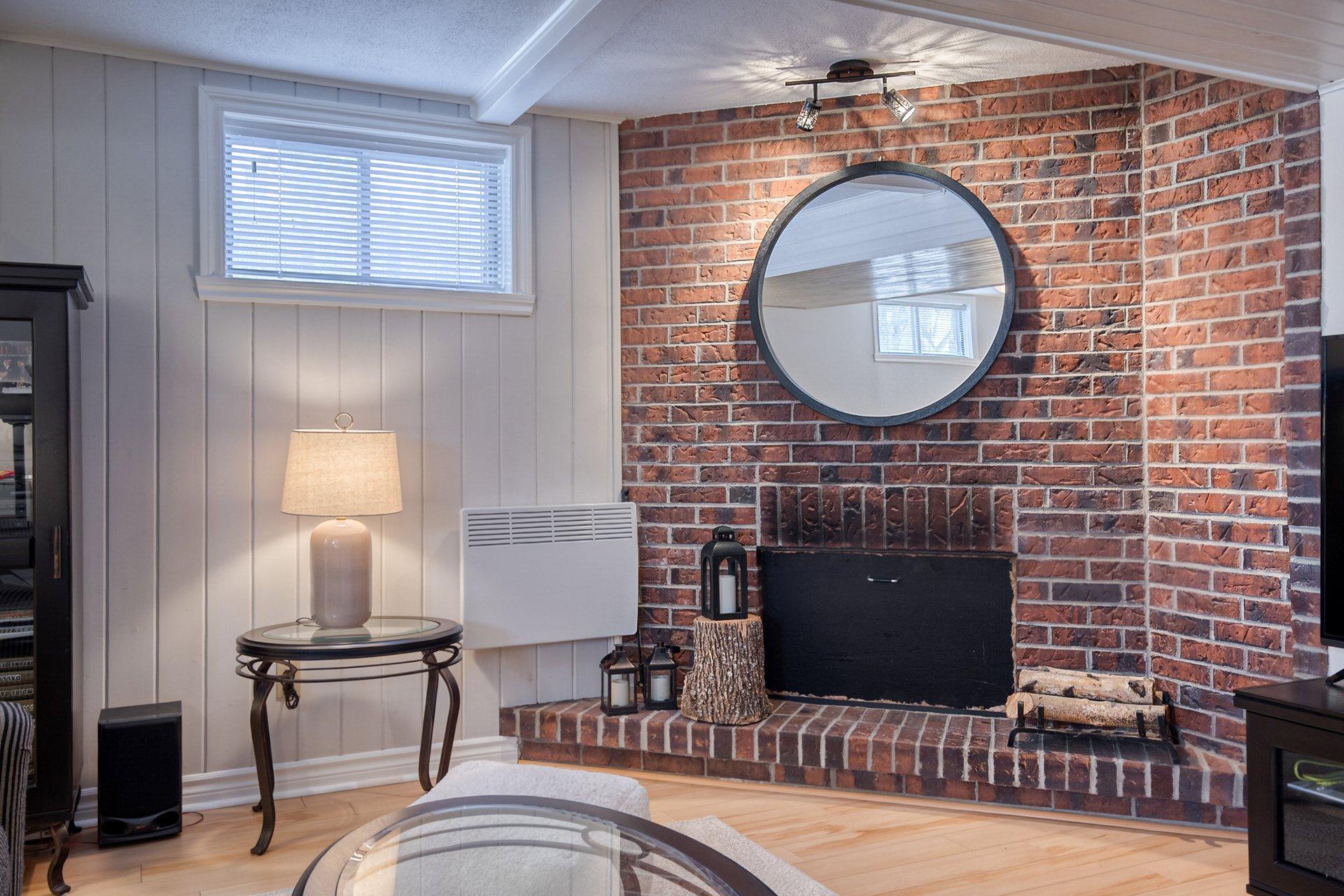 









1290


Rue Boisbriand

,
Saint-Bruno-de-Montarville,




QC
J3V4X5

