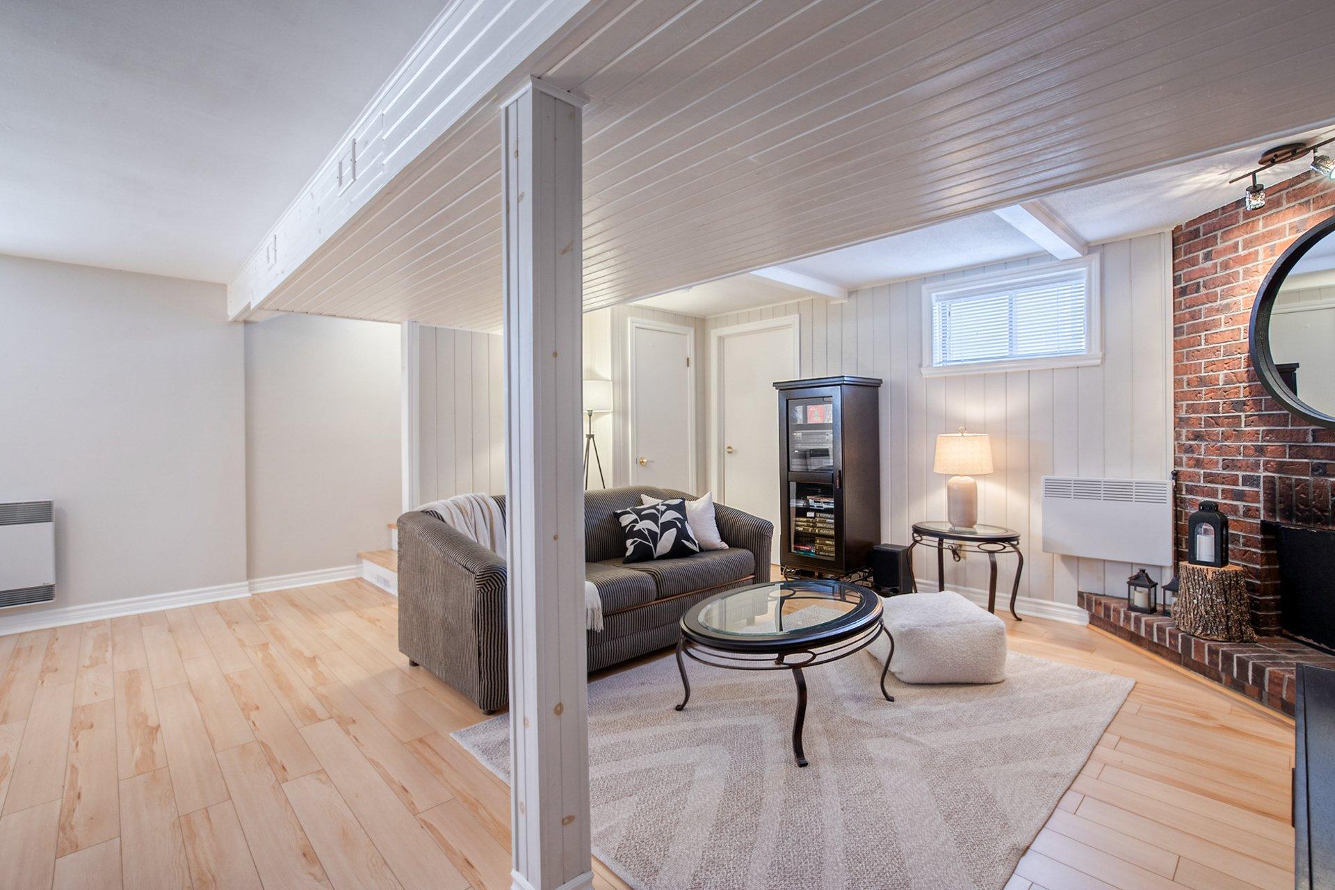 









1290


Rue Boisbriand

,
Saint-Bruno-de-Montarville,




QC
J3V4X5

