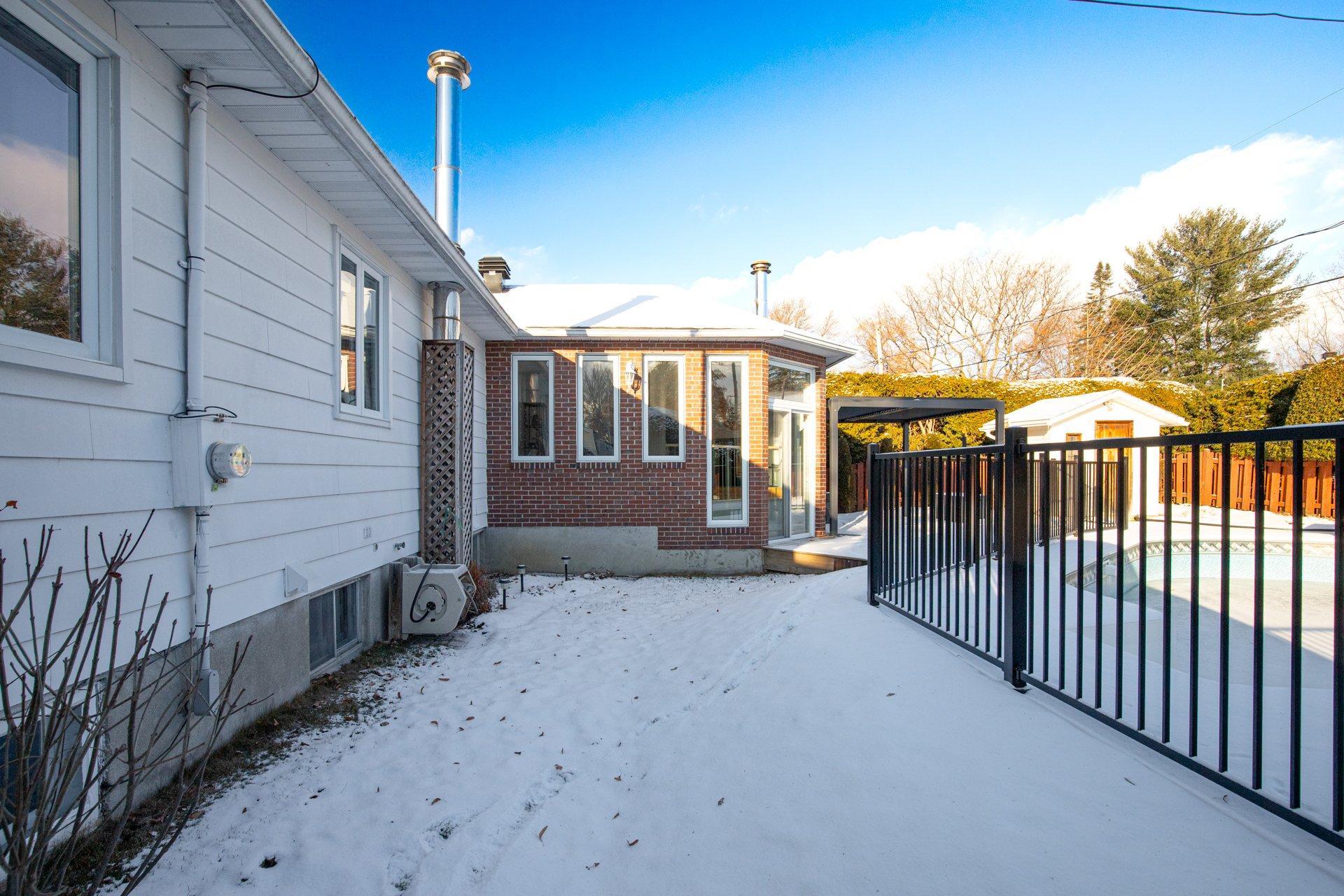 









1290


Rue Boisbriand

,
Saint-Bruno-de-Montarville,




QC
J3V4X5

