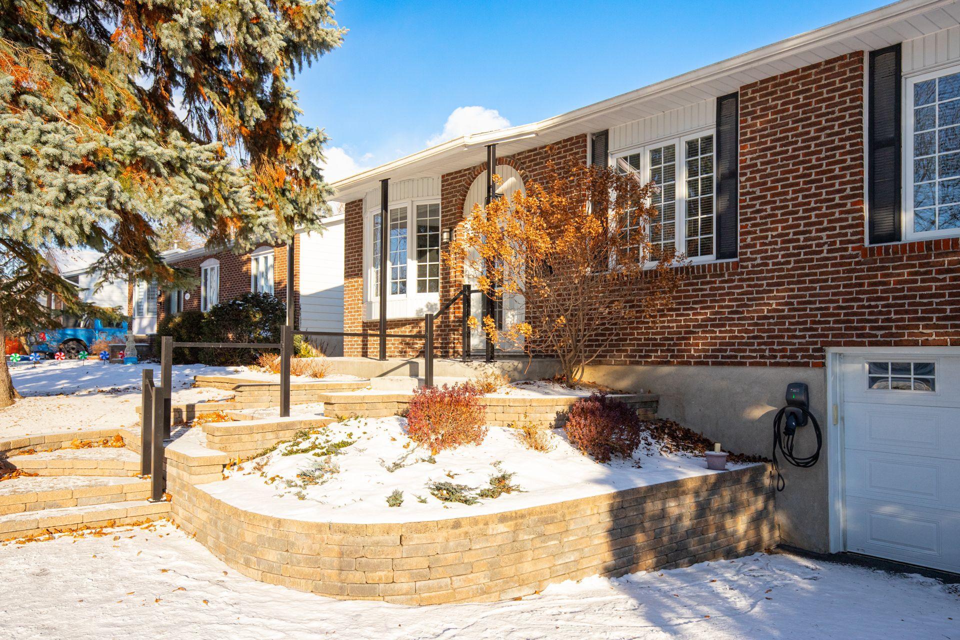 









1290


Rue Boisbriand

,
Saint-Bruno-de-Montarville,




QC
J3V4X5

