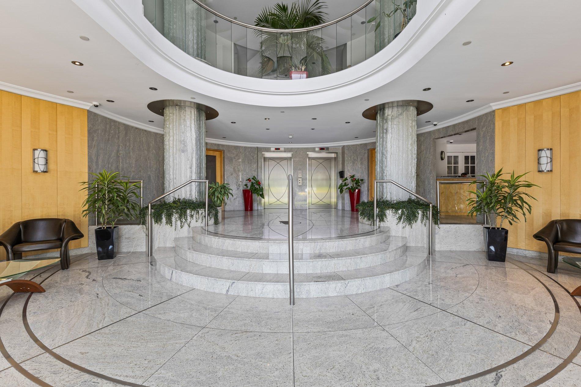 









2380


Av. Pierre-Dupuy

, 503,
Montréal (Ville-Marie),




QC
H3C6N3

