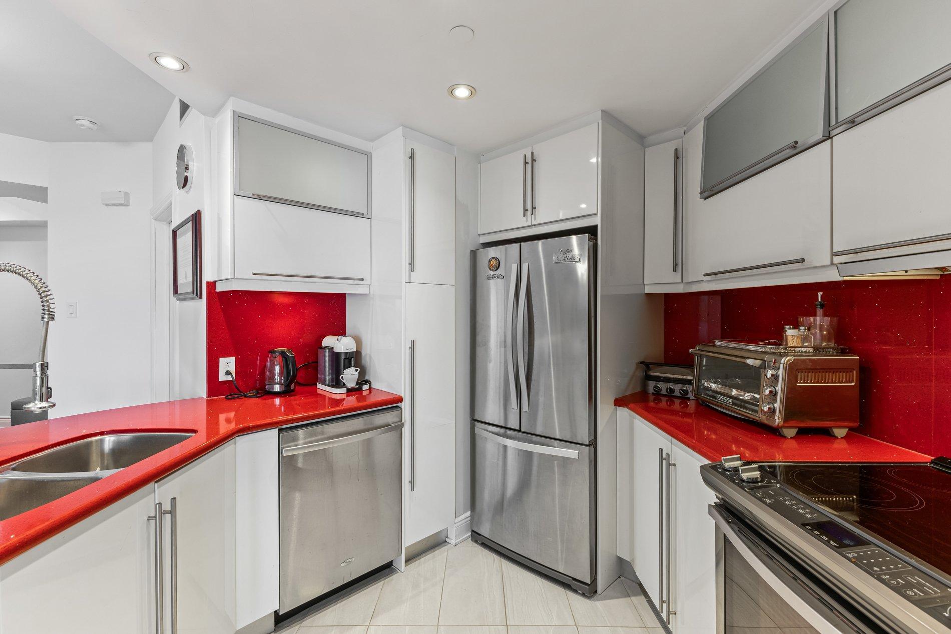 









2380


Av. Pierre-Dupuy

, 503,
Montréal (Ville-Marie),




QC
H3C6N3

