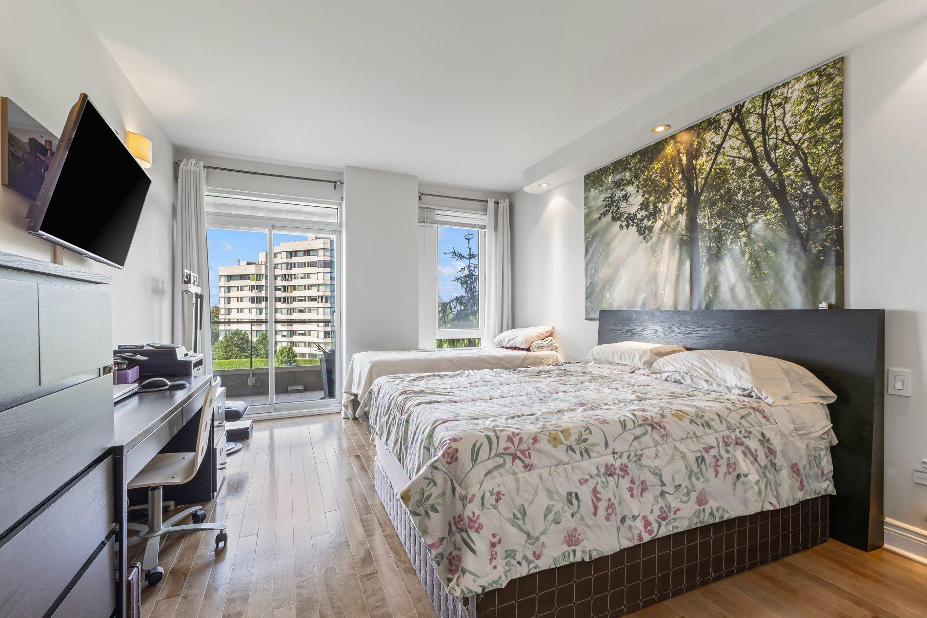 









2380


Av. Pierre-Dupuy

, 503,
Montréal (Ville-Marie),




QC
H3C6N3

