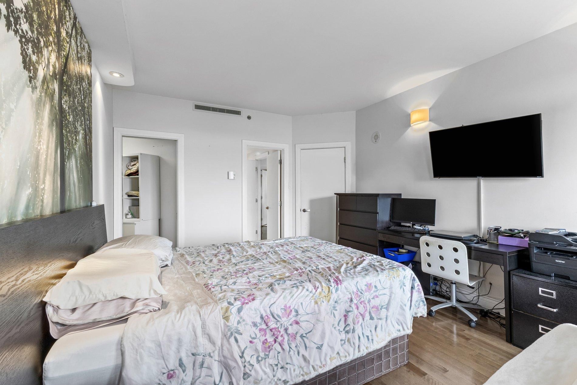 









2380


Av. Pierre-Dupuy

, 503,
Montréal (Ville-Marie),




QC
H3C6N3

