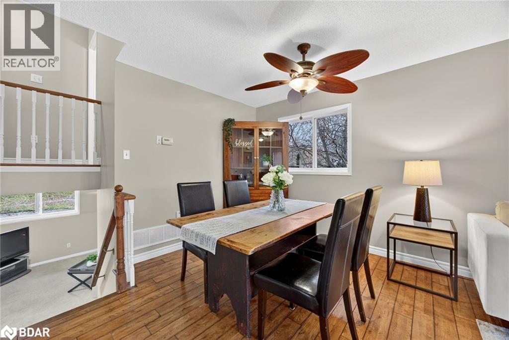 












1 DRAPER Crescent

,
Barrie,




Ontario
L4N8B1

